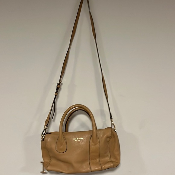Isaac Mizrahi Handbags - Isaac Mizerahi handbag caramel color long strap and short handles